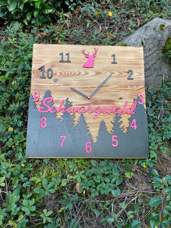 Schwarzwald Uhr ''Pink Lady''